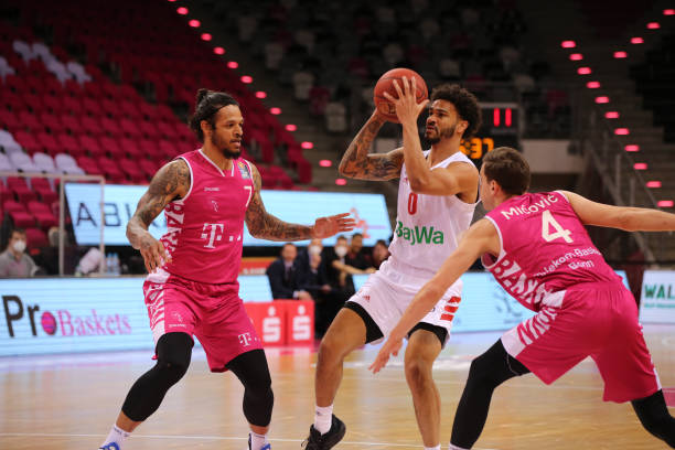 洲赛场上掀 洲赛场上掀